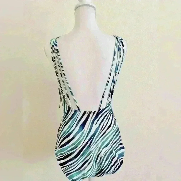 Jantzen Wildlife Ring Straps High Neck Zebra Print One Piece Swimsuit Size 14 - Picture 2 of 10